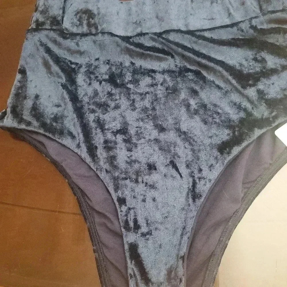 SUNSEEKER SWIMSUIT